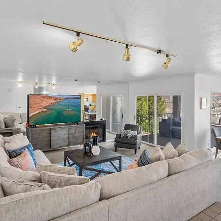 St George Vacation Rental Condo Sleeps 9 Guest With Resort Amenities
